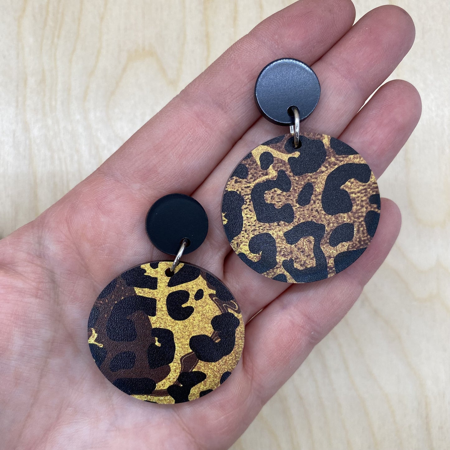 Cheeta Round Earrings