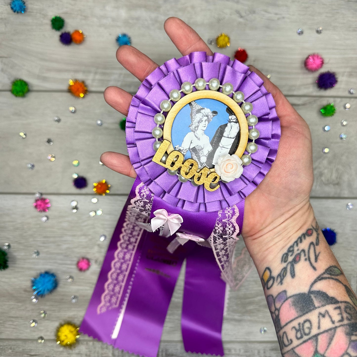 Loose Ribbon
