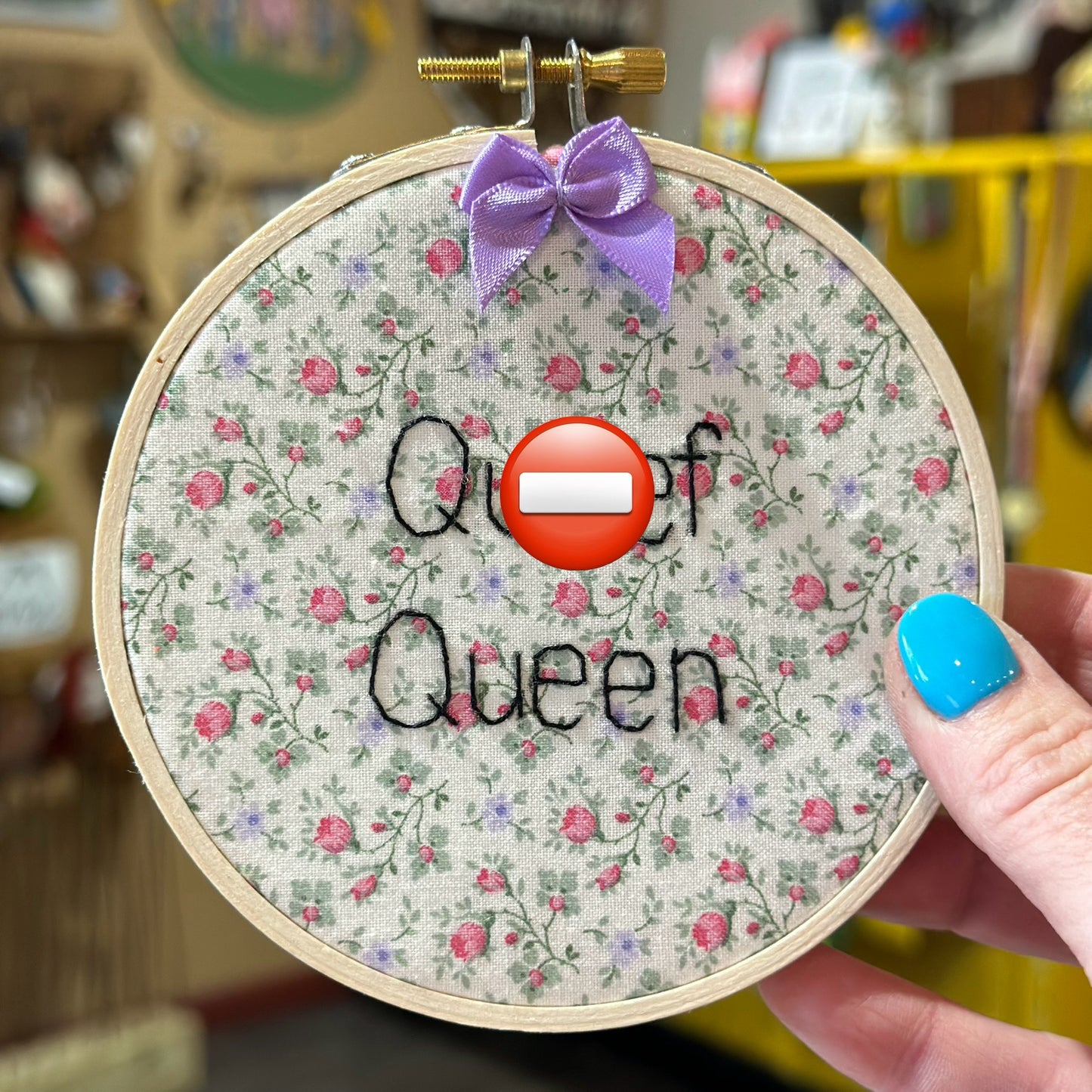 Q Queen Embroidery