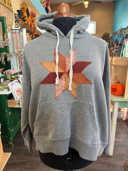 Quilt Star Sweatshirt - Gray