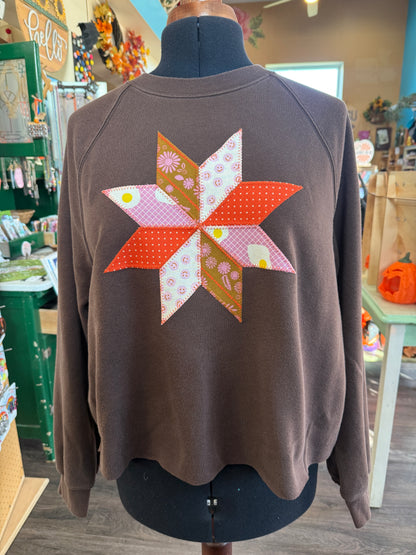 Quilt Star Sweatshirt - Brown