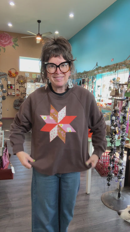 Quilt Star Sweatshirt - Brown